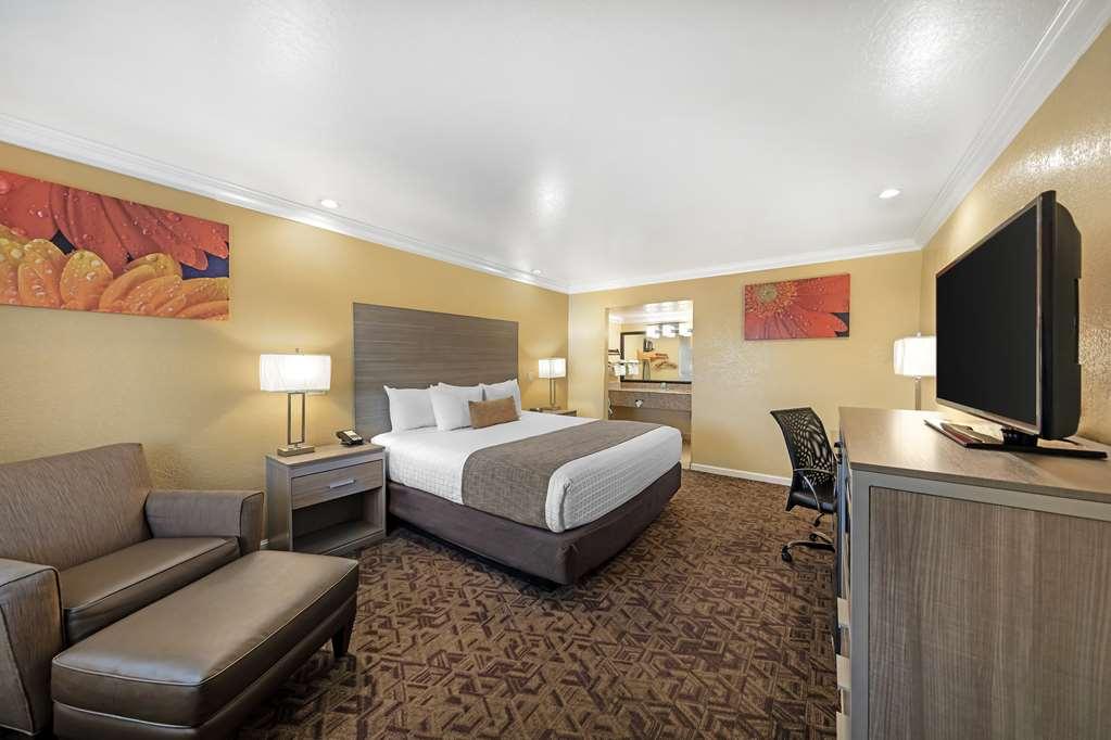 Best Western Hanford Inn Bilik gambar